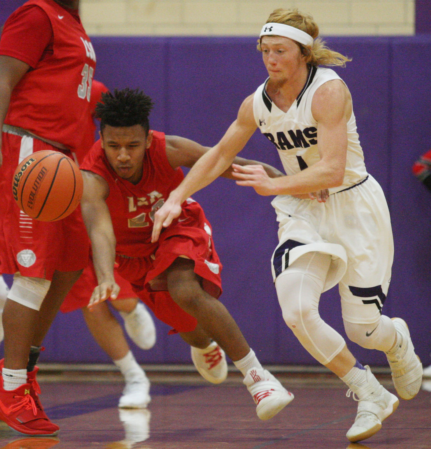Shelbyville vs LSA boys basketball 21 12.12.17.jpg